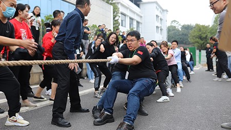 凝心聚力 團(tuán)結(jié)奮進(jìn)——西迪首屆拔河比賽取得圓滿成功